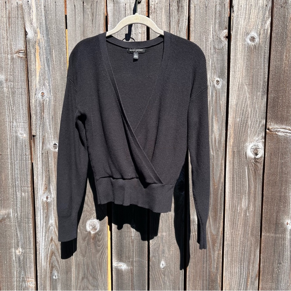 Banana Republic ribbed black wrap drop shoulder sweater size small